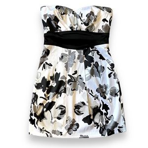 Windsor Strapless Floral Dress Size 3